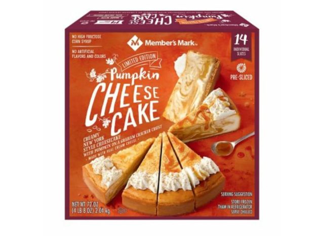 https://www.eatthis.com/wp-content/uploads/sites/4/2023/08/members-mark-pumpkin-cheesecake.jpeg?quality=82&strip=all&w=640