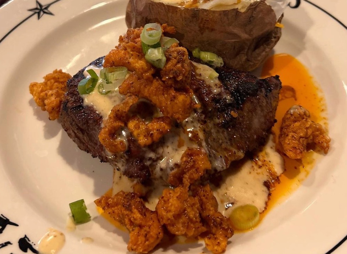 8 Steakhouse Chains With the Best Toppings