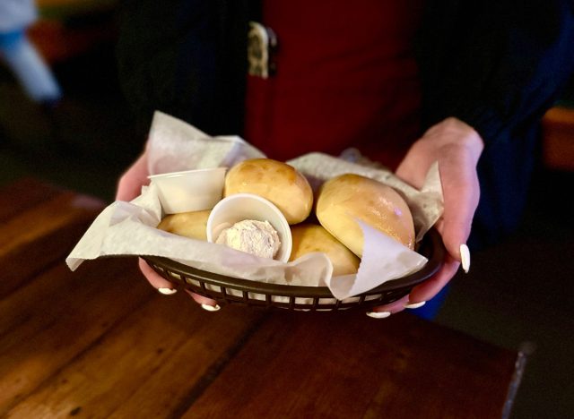 texas roadhouse rolls and honey cinnamon butter