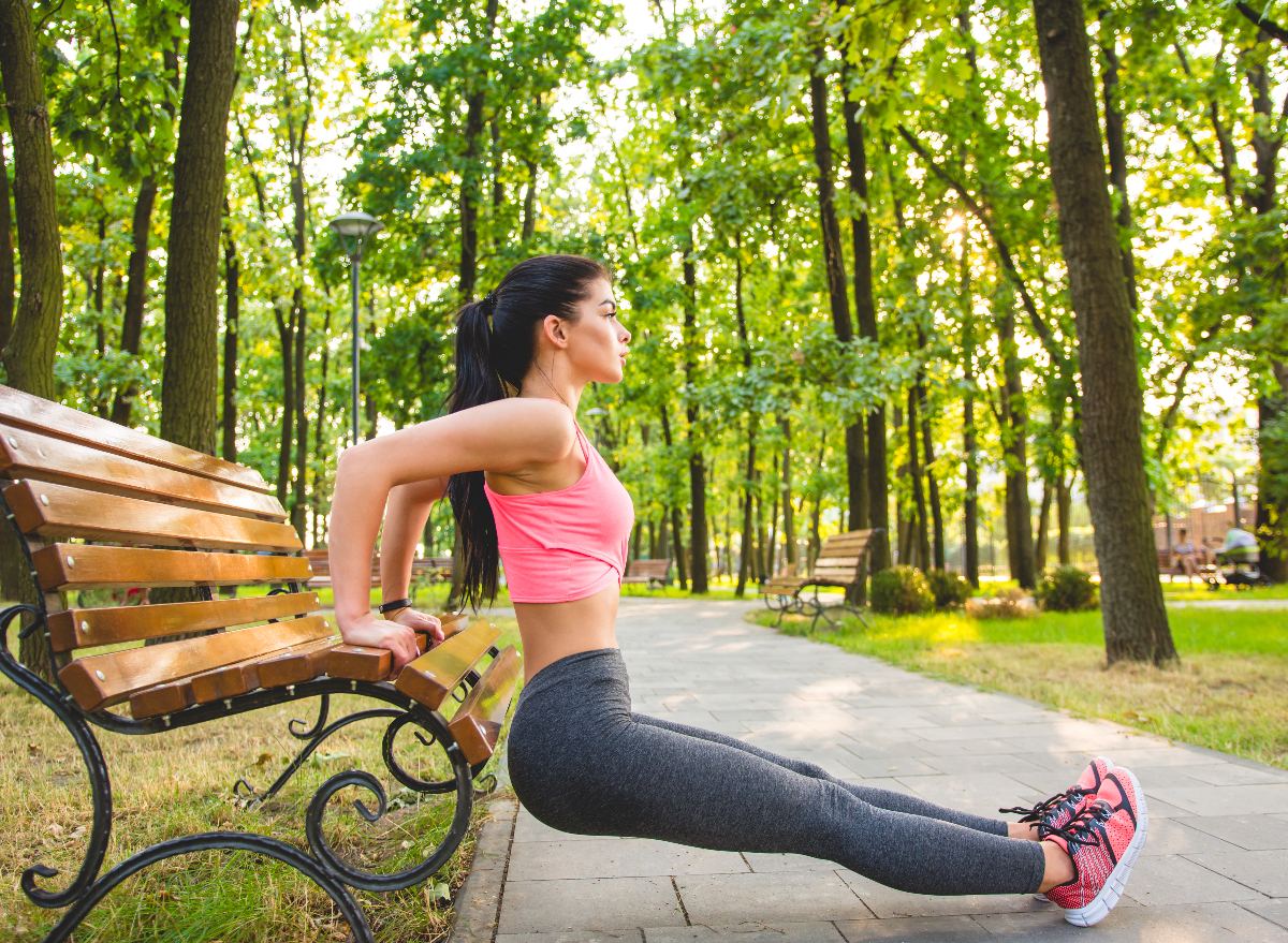 5 Bodyweight Exercises for Women To Get Toned Underarms