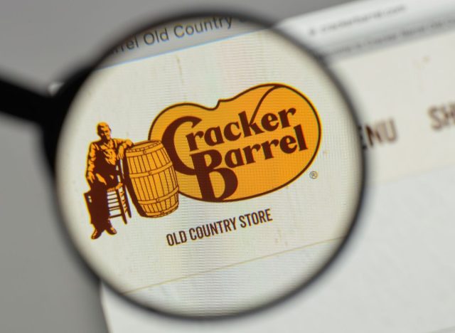 Cracker Barrel logo