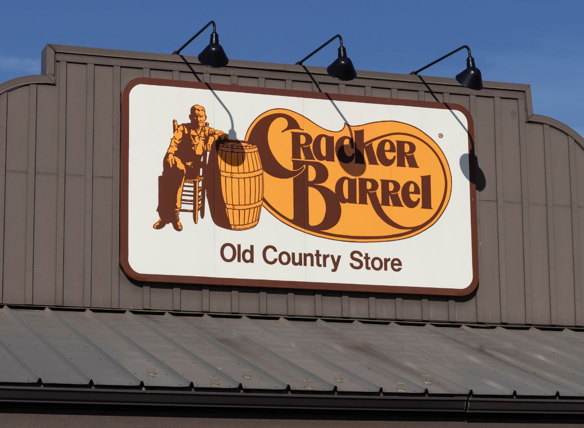 Cracker Barrel sign