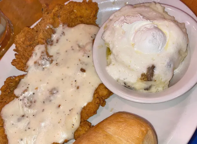 texas roadhouse country fried chicken and gravy