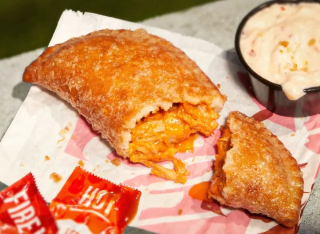 Taco Bell's Cheesy Chicken Crispanada