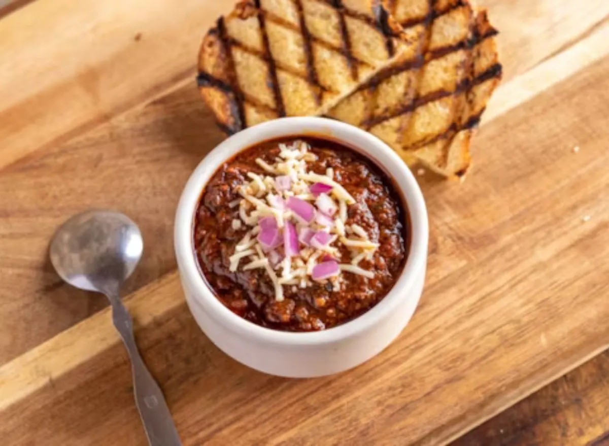 10 Restaurant Chains That Serve the Best Chili