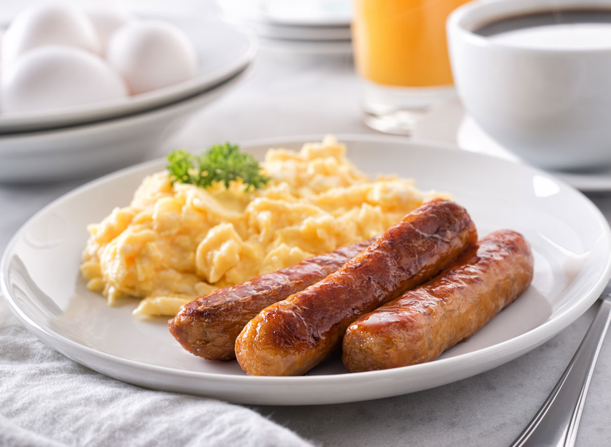 breakfast sausage with eggs