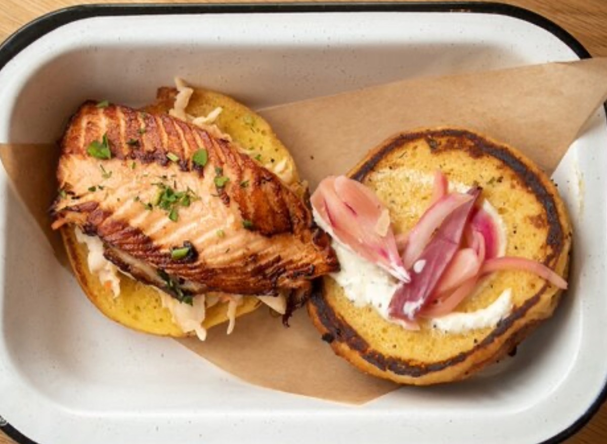 10 Seafood Chains That Serve the Highest Quality Fish