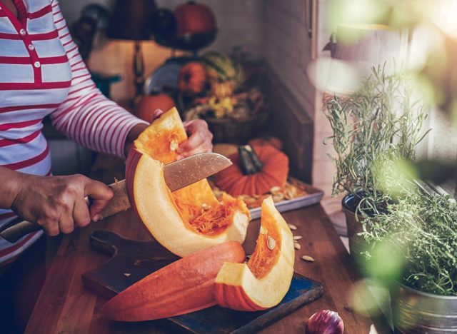 cutting pumpkin