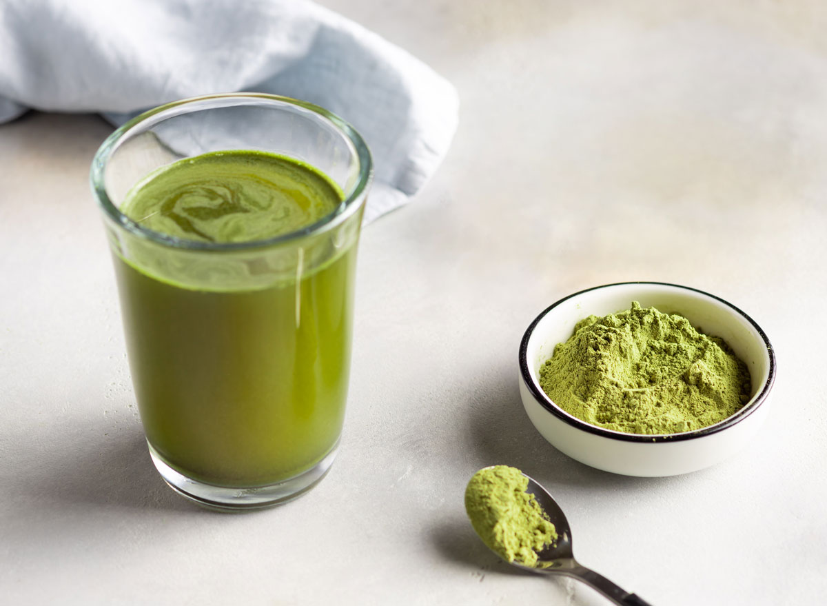 Green Superfood Powders: Healthy or Hype?