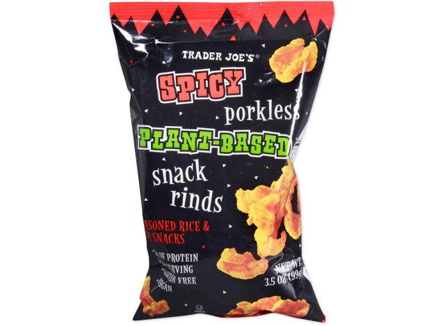 trader joe's spicy porkless plant-based snack rinds