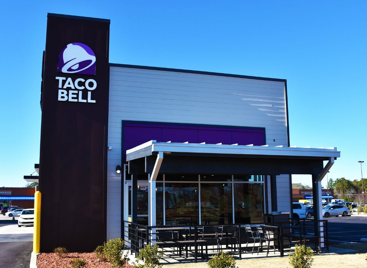 Taco Bell exterior