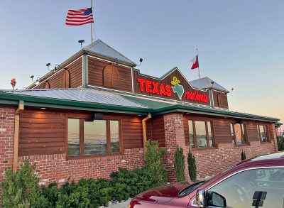 Texas Roadhouse storefront