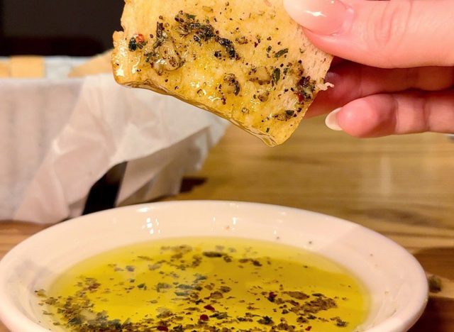 carrabba's complimentary bread and dipping oil