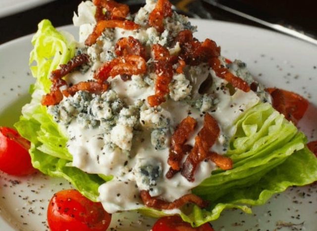 del friscos wedge salad