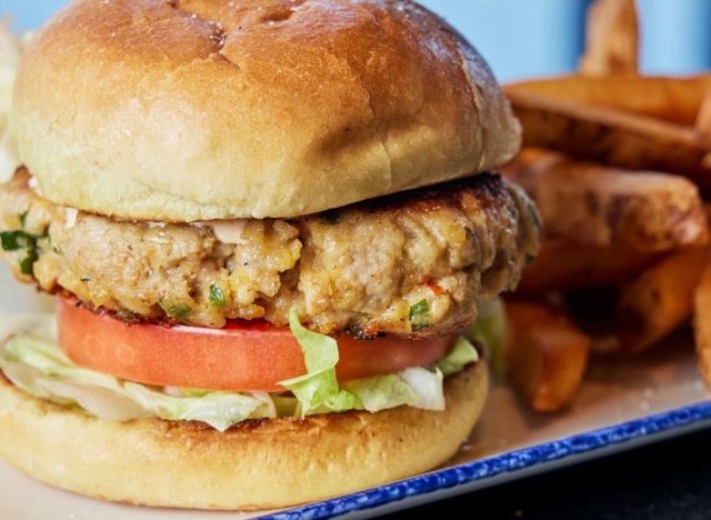 legal sea foods tuna burger