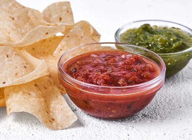 moe's chips and salsa