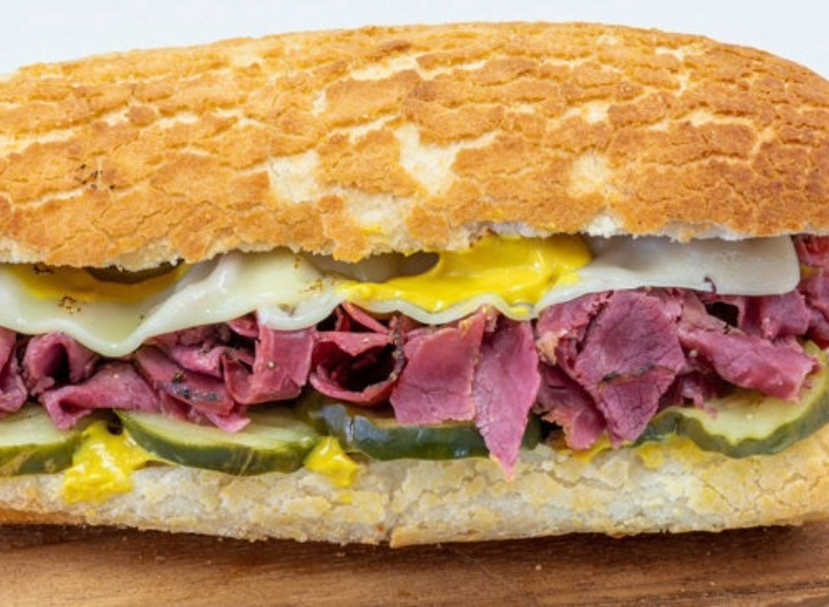 12 Restaurant Chains That Serve the Best Reubens