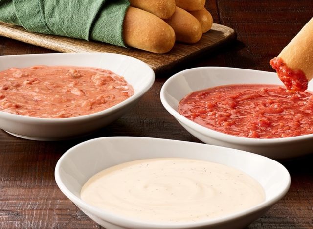 olive garden breadsticks and dip