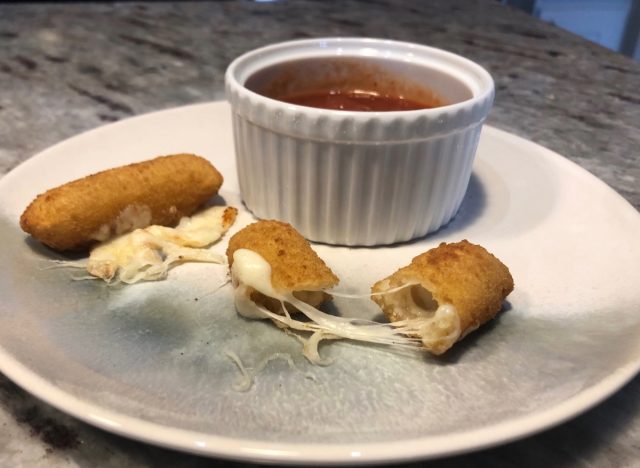 snapps mozzerella sticks