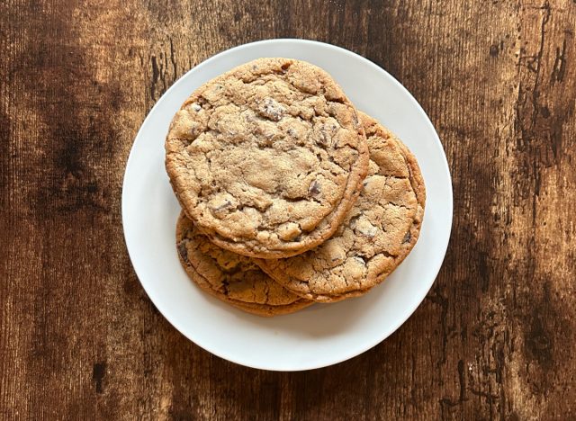 trader joe's the sea salt chocolate chunk cookies