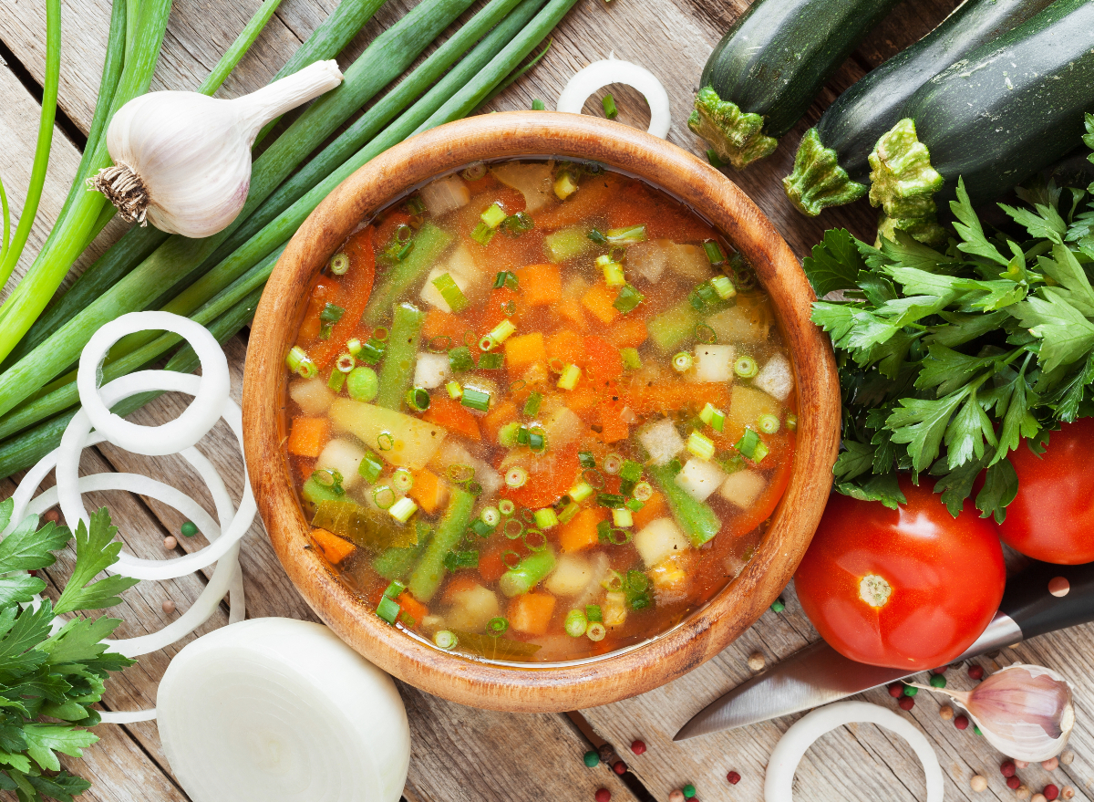 vegetable soup, concept of souping for weight loss