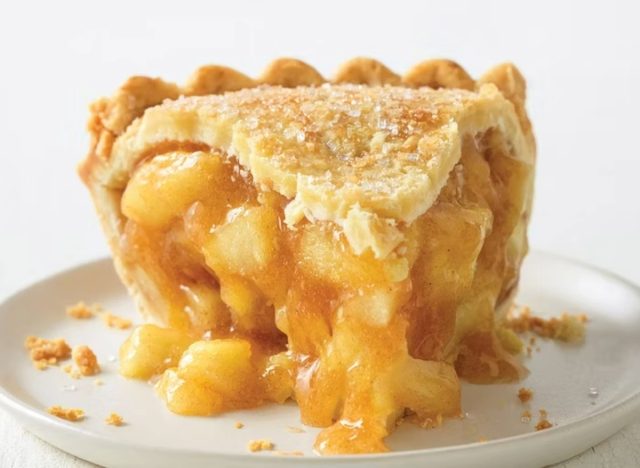 village inn country apple pie slice