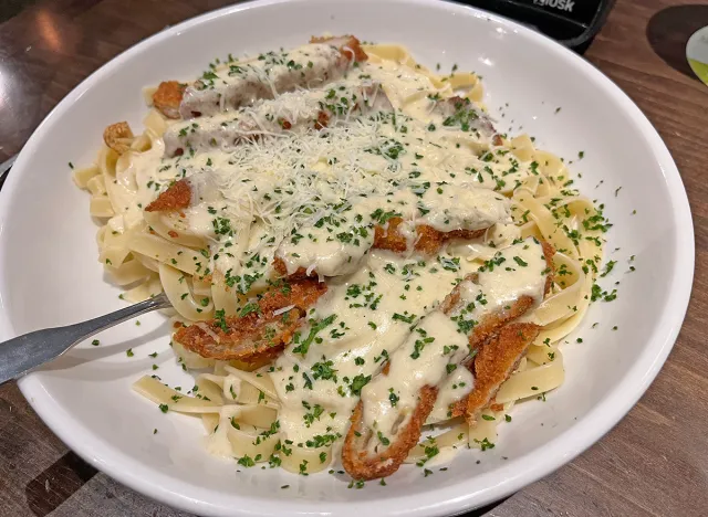 Fettucine Alfredo with Crispy Chicken Fritta at Olive Garden