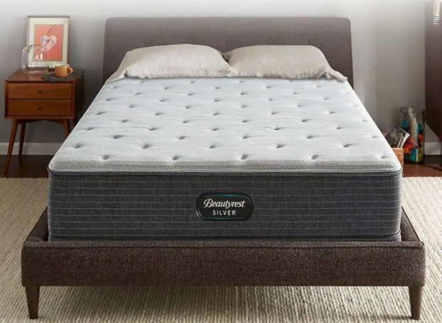 Beautyrest 12 Silver BRS900 Medium-Firm Mattress