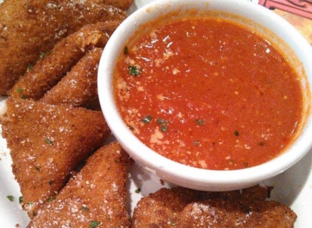 buca di beppo mozzarella sticks