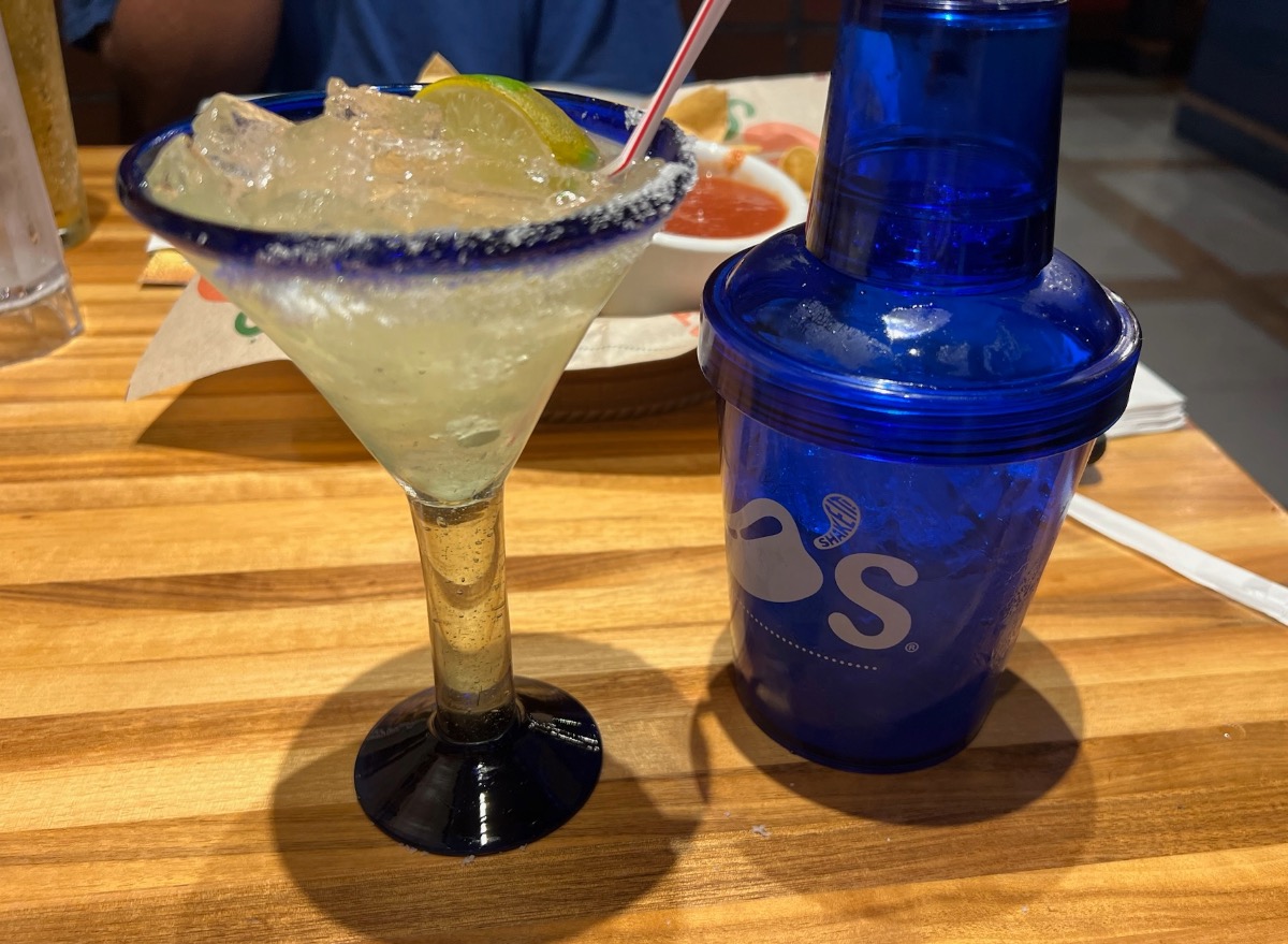 Texas Roadhouse vs. Chili's: Signature Margarita Taste Test