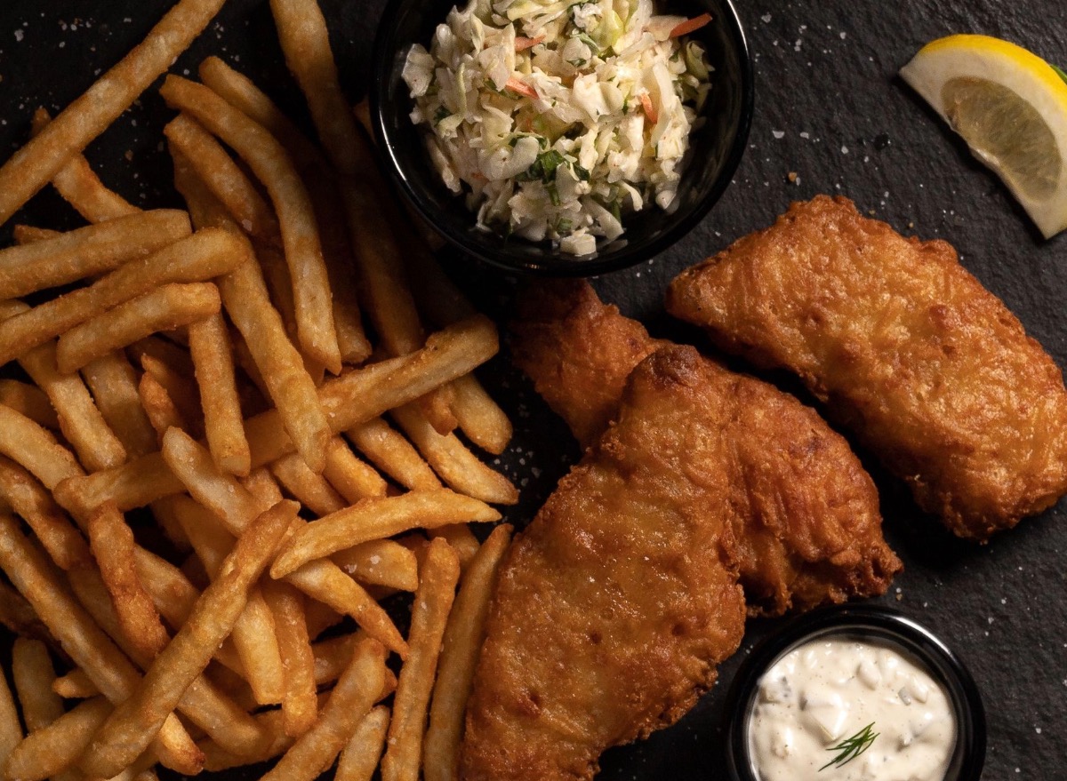 10 Restaurant Chains That Serve the Best Fish and Chips