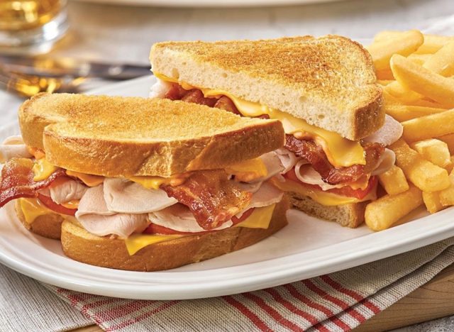 friendlys turkey club