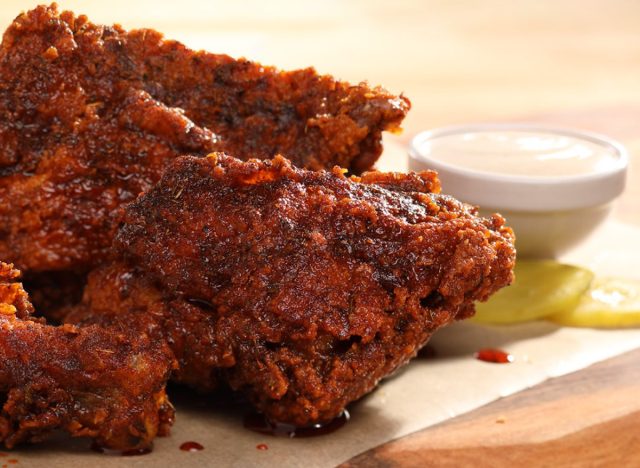 golden corral nashville hot chicken