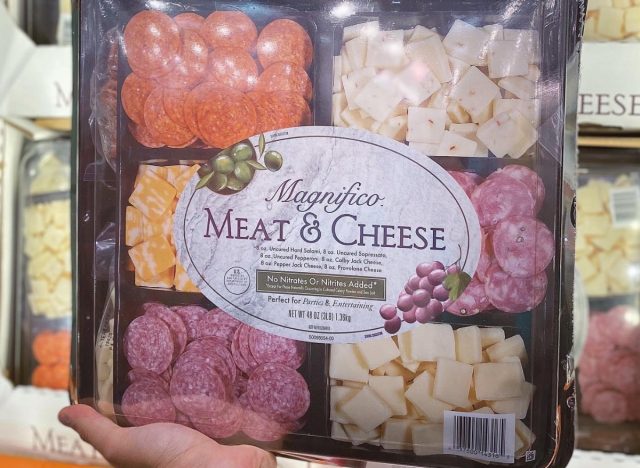 magnifico meat and cheese tray