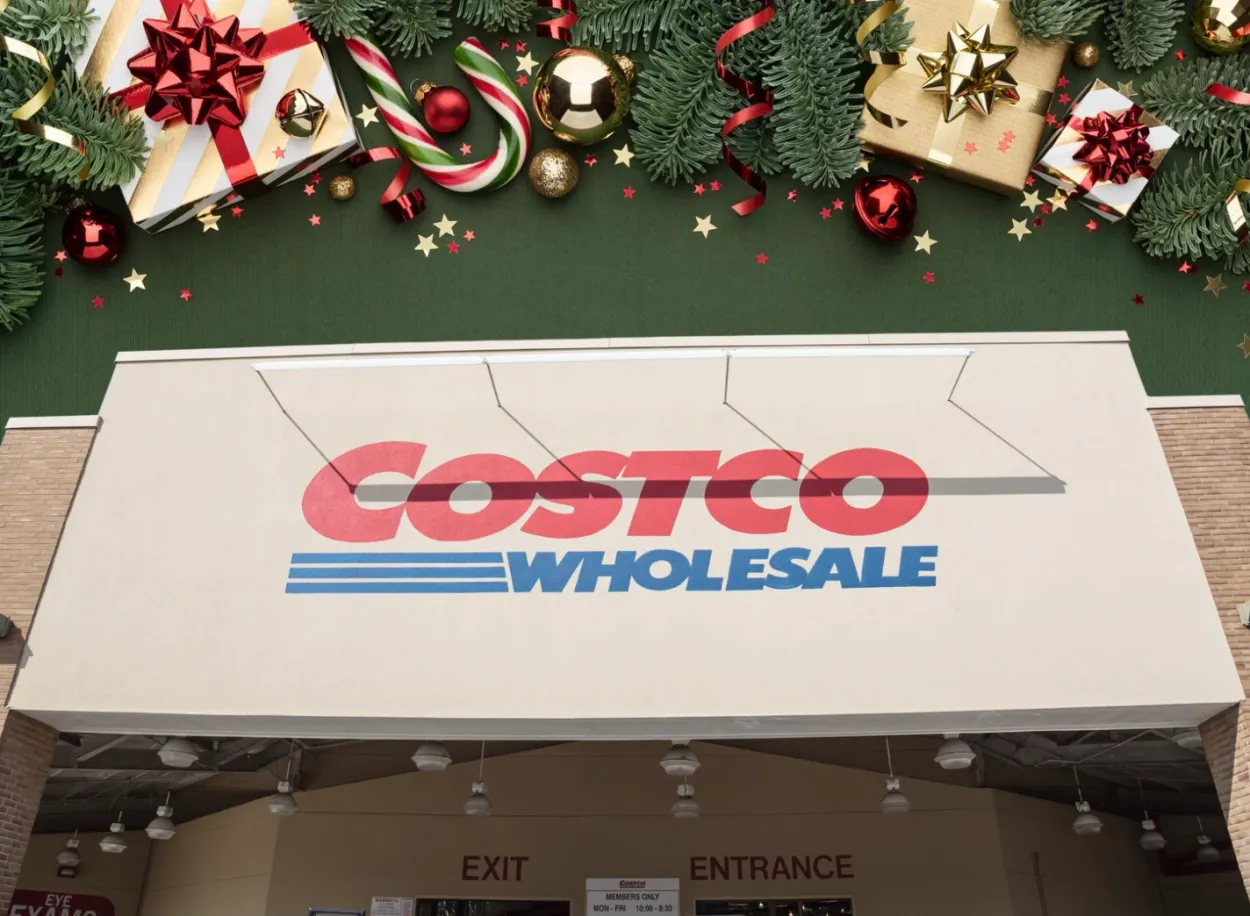 Costco Brings Back 'Phenomenal' Cinnamon Rolls For the Holidays