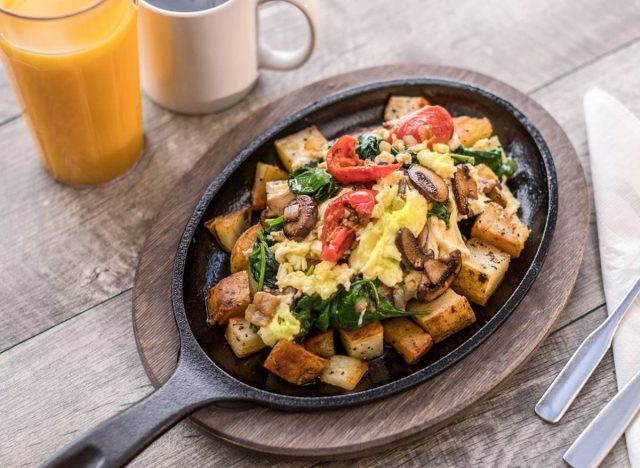 Egg and mushroom skillet