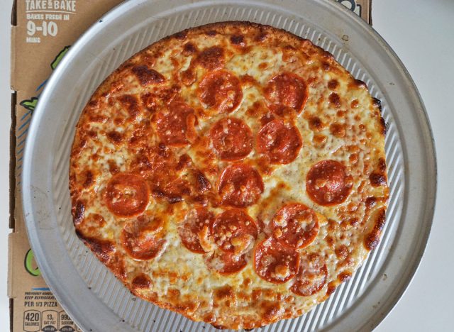 Mama Cozzi's Pizza Kitchen 12-Inch Uncured Pepperoni Cauliflower Crust Deli Pizza