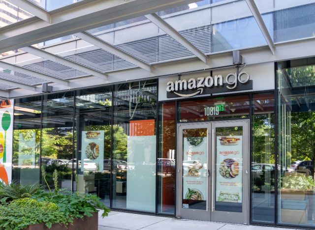 Amazon Go exterior