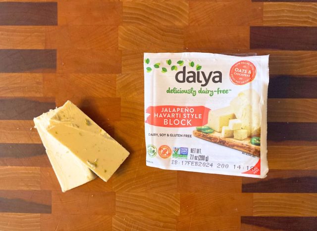 daiya jalapeno havarti style block