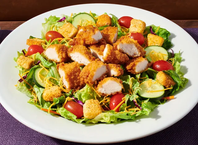 Denny's Mama's Fried Chicken Salad