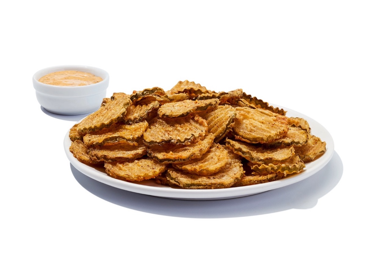 8 Restaurant Chains That Serve the Best Fried Pickles