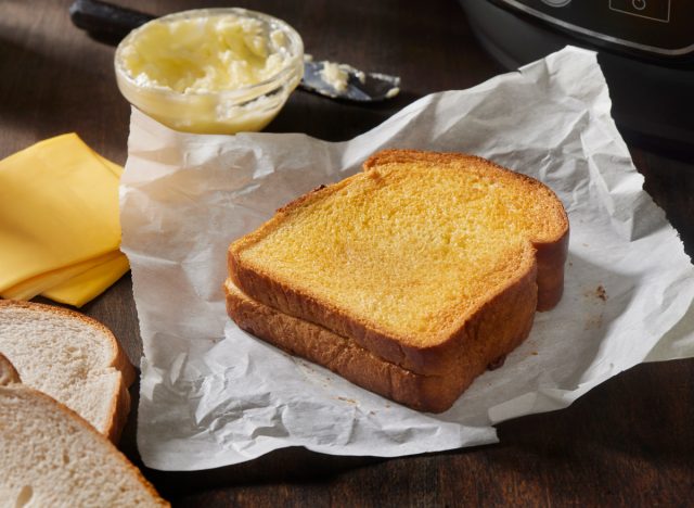 ingredients for air fryer grilled cheese