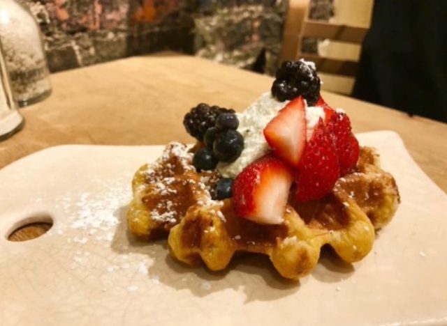 le pain quotidien belgian waffle