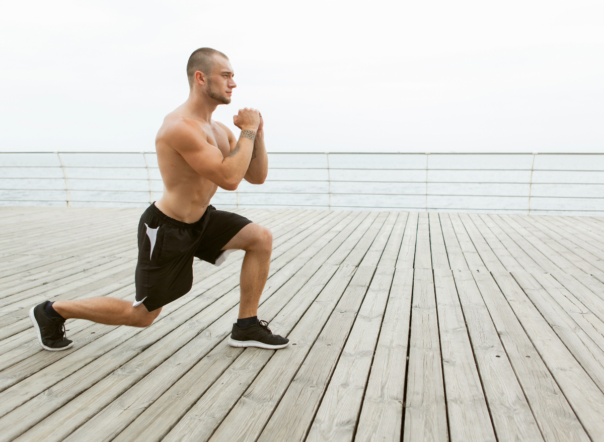 man doing lunges, concept of daily workout to melt fat and build muscle
