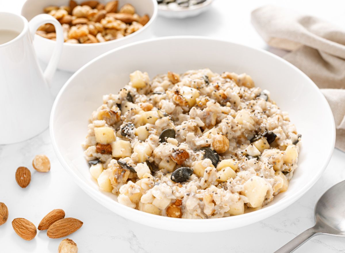 oatmeal with nuts and fruit