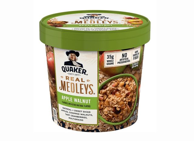 Quaker Real Medleys Apple Walnut Oatmeal Cup