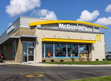 Major Chains Pull Onions From Menus After McDonald's Outbreak