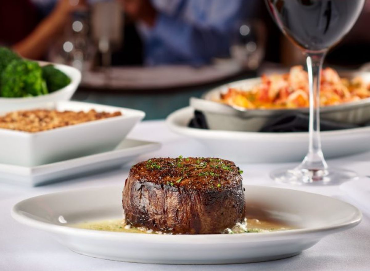 Ruth&amp;#39;s Chris Steakhouse Is America’s #1 Favorite Restaurant Chain