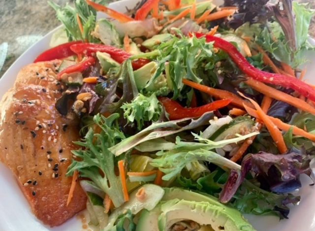 air fryer salmon and salad