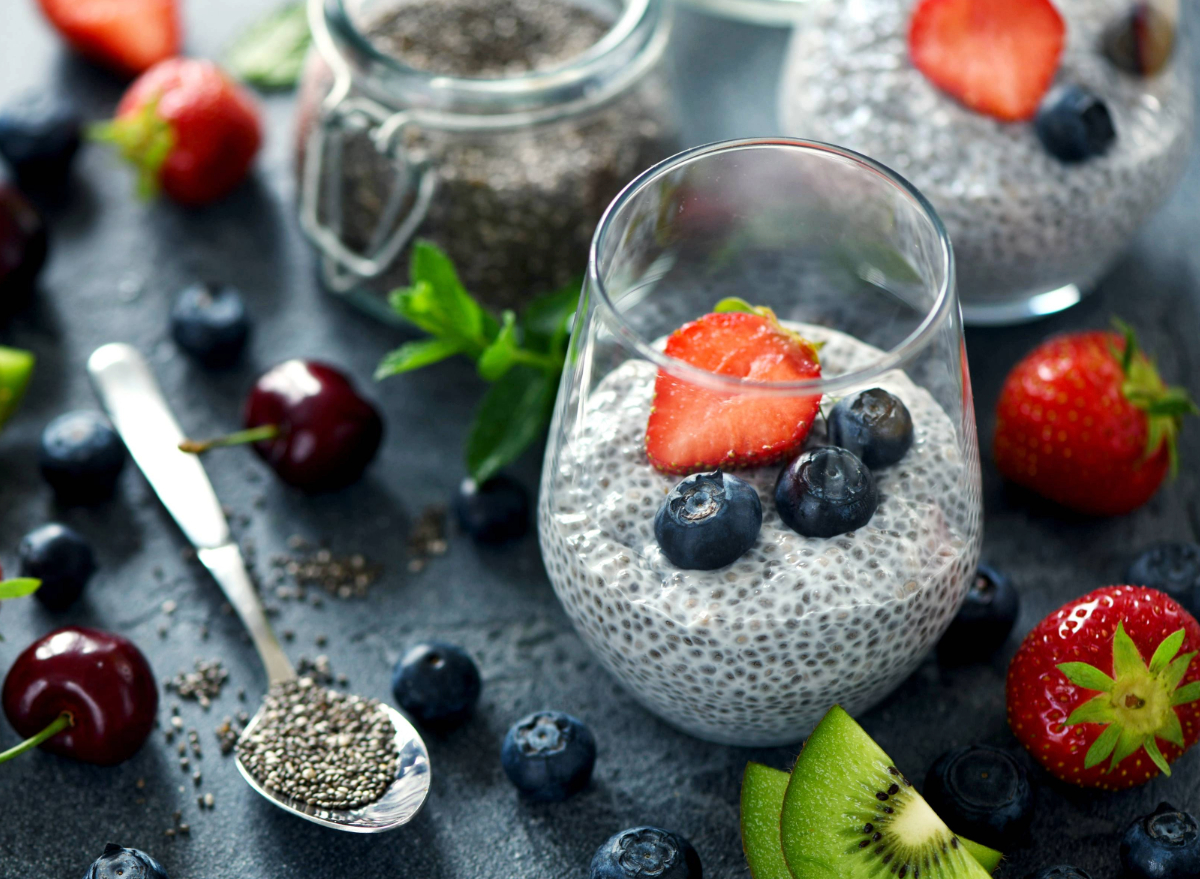 chia seed pudding, concept of anti-inflammatory snacks for weight loss